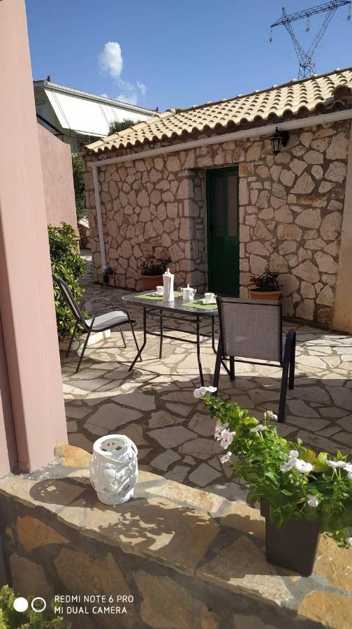 Sofias Cottage Razata Argostoli Exteriör bild