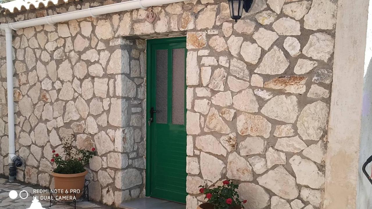 Sofias Cottage Razata Argostoli Exteriör bild